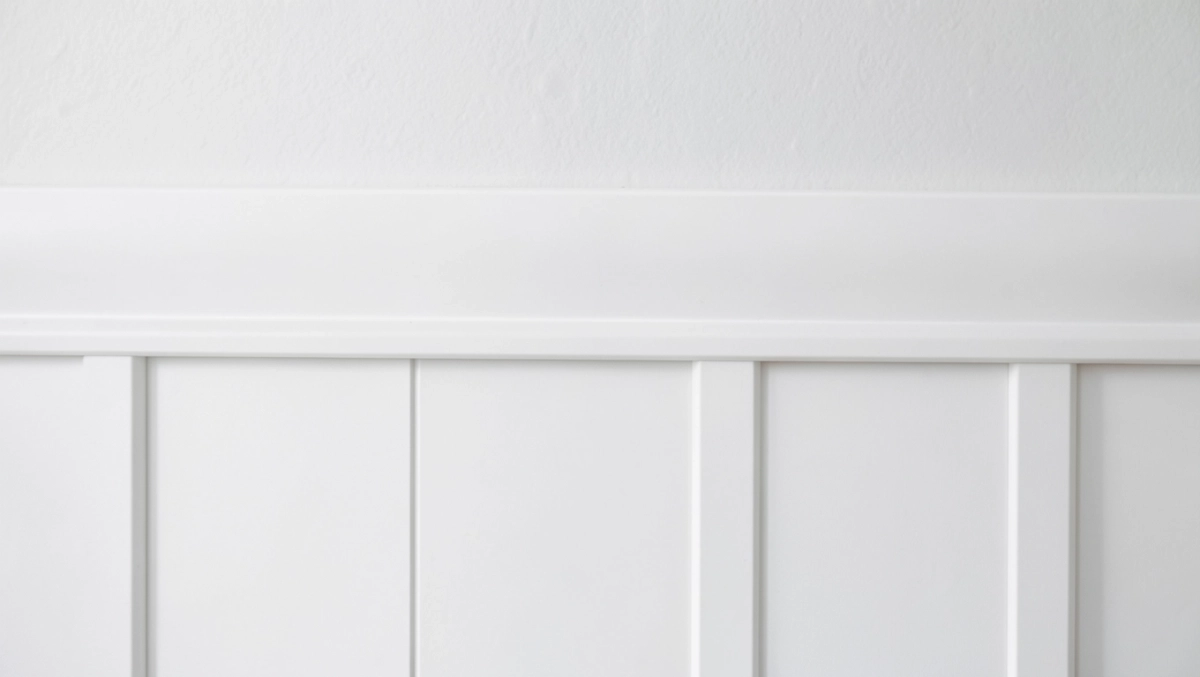 Boazeria plastikowa biała