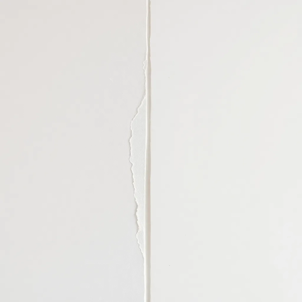 Czy tynki gipsowe trzeba szpachlować