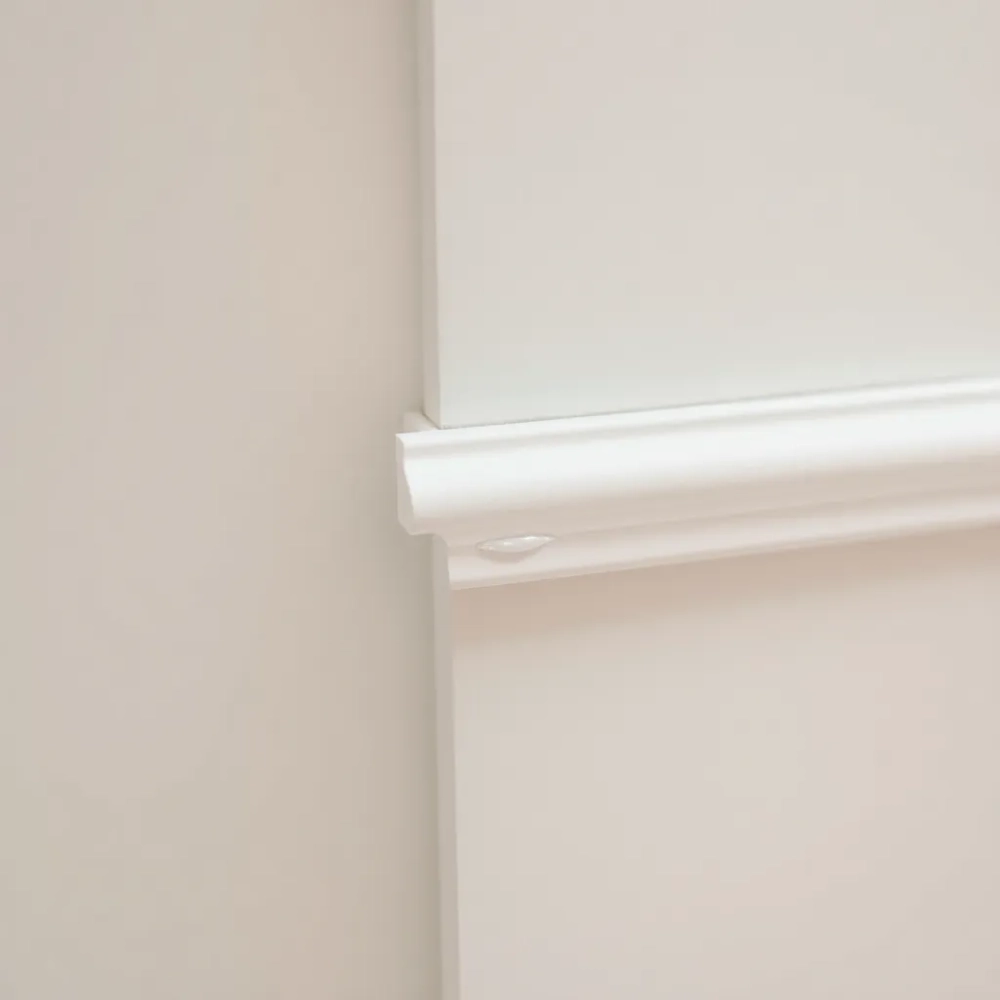 Czym przykleić listwę styropianowa do ściany