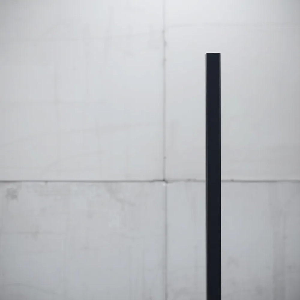 Jaki słupek do panela 153