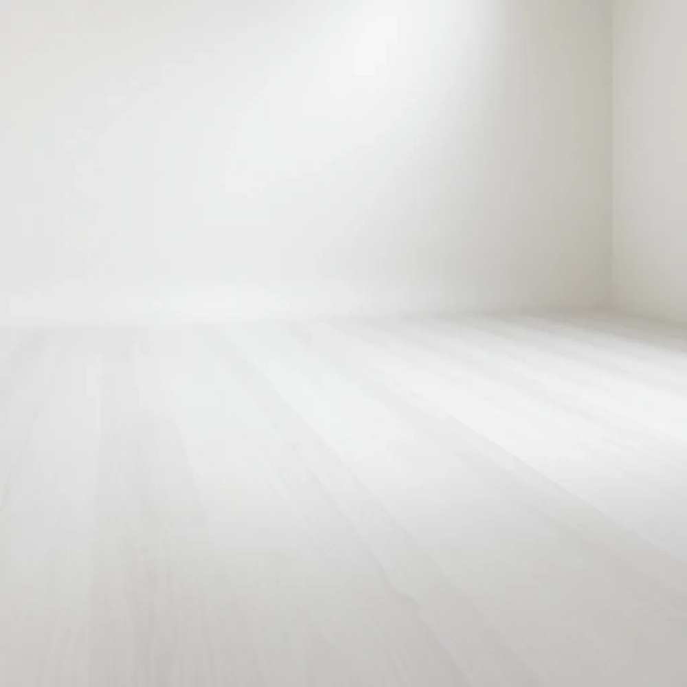 Jasne panele podłogowe z połyskiem