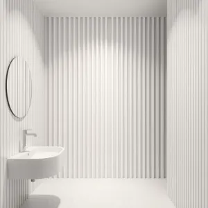 Białe lamele w łazience