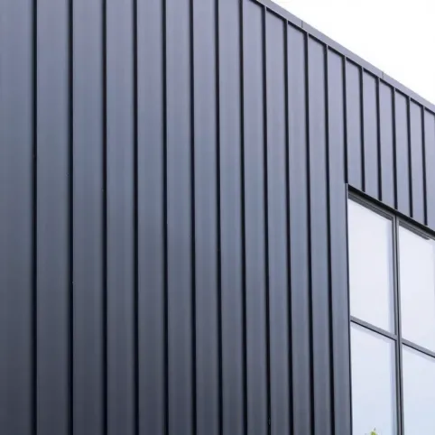 Blacha na rąbek na elewacji