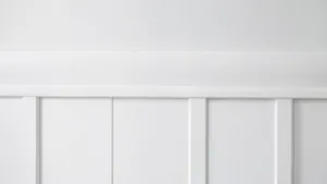 Boazeria plastikowa biała