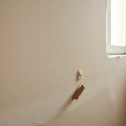 co po tynkach cementowo wapiennych