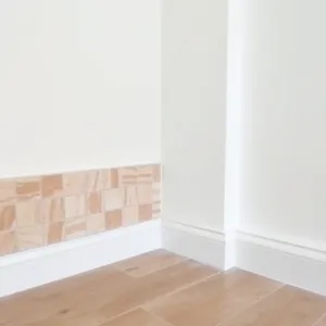 Cokół z płytek czy listwa