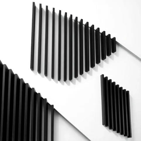 Czarne Lamele na białej płycie