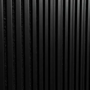 Czarne lamele na filcu