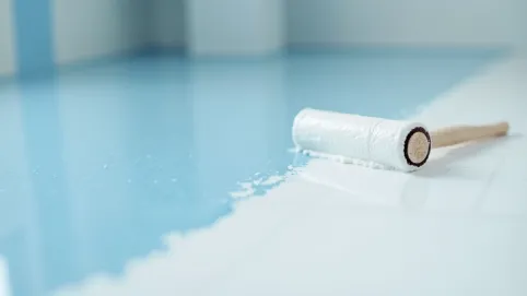 Czy gruntować hydroizolację przed płytkami