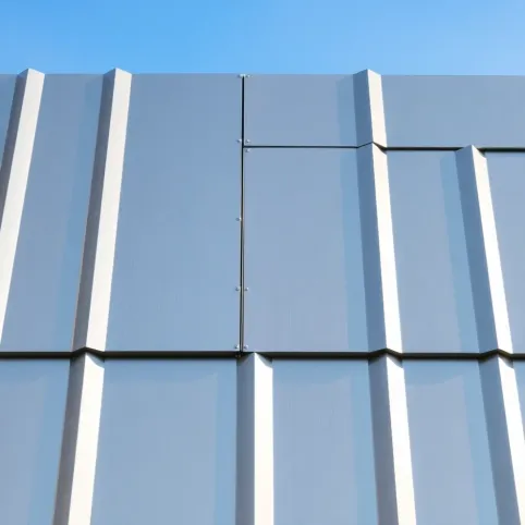 Elewacja z blachy trapezowej montaż