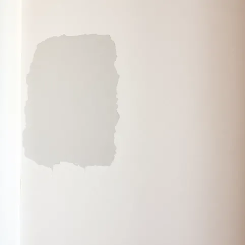 Ile schnie tynk wewnętrzny