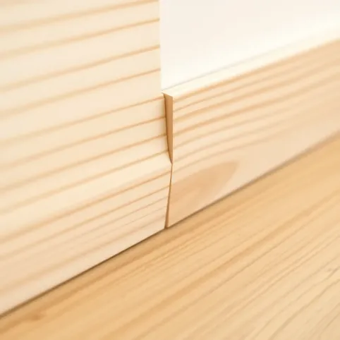 Jak łączyć listwy przypodłogowe pod kątem