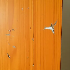 Jak naprawić uszkodzony panel