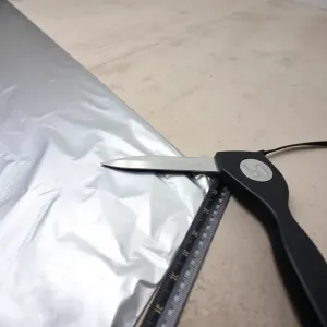 Jak położyć folię pod panele podłogowe