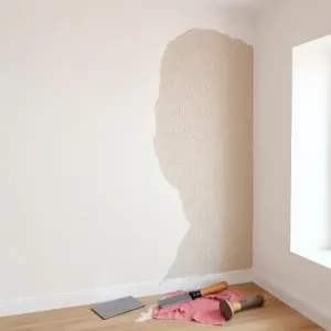 Jak usunąć tynk strukturalny wewnętrzny