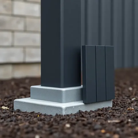 Jakie słupki do furtki panelowej