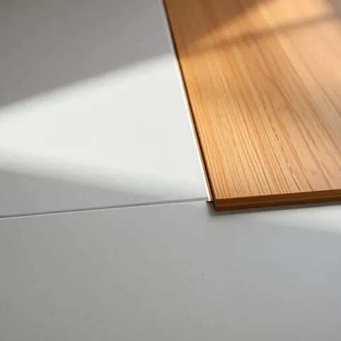 Korek do łączenia płytek z panelami