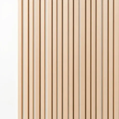 Lamele na białej płycie