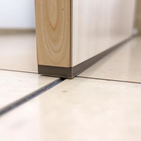 Listwa dylatacyjna do paneli i płytek