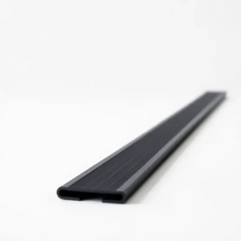 Listwa przeciwdeszczowa na drzwi