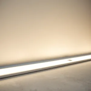 Listwa przypodłogowa LED z czujnikiem ruchu