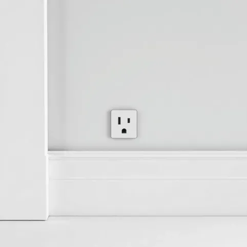 Listwa przypodłogowa z gniazdkiem