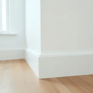 Listwy przypodłogowe zlicowane ze ścianą Montaż