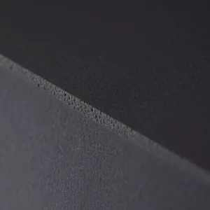 MDF barwiony w masie