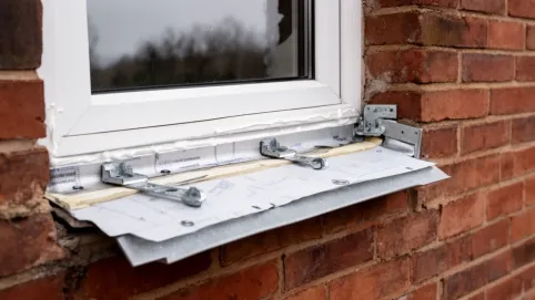 mocowanie parapetu zewnętrznego