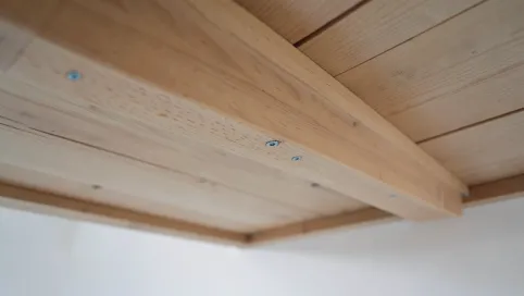 montaż boazerii na suficie