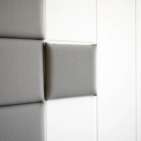 Montaż paneli tapicerowanych na klej