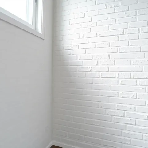 panele samoprzylepne na ścianę