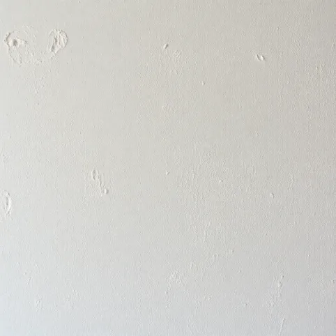 Po jakim czasie drugą warstwą tynku