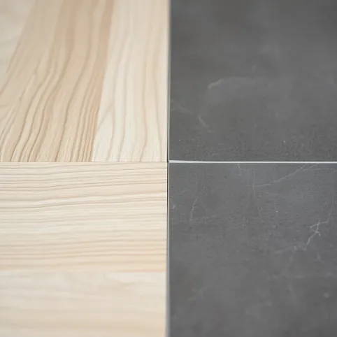 Połączenie paneli z gresem