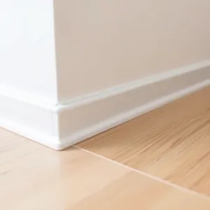 Silikon zamiast listwy przypodłogowej