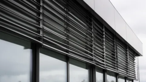 żaluzje fasadowe zewnętrzne cena